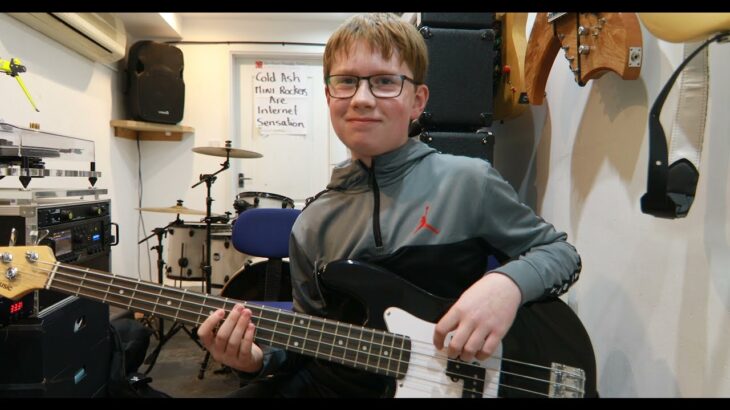 Master Of Puppets – Metallica Bass Cover By 13 Year Old Alex